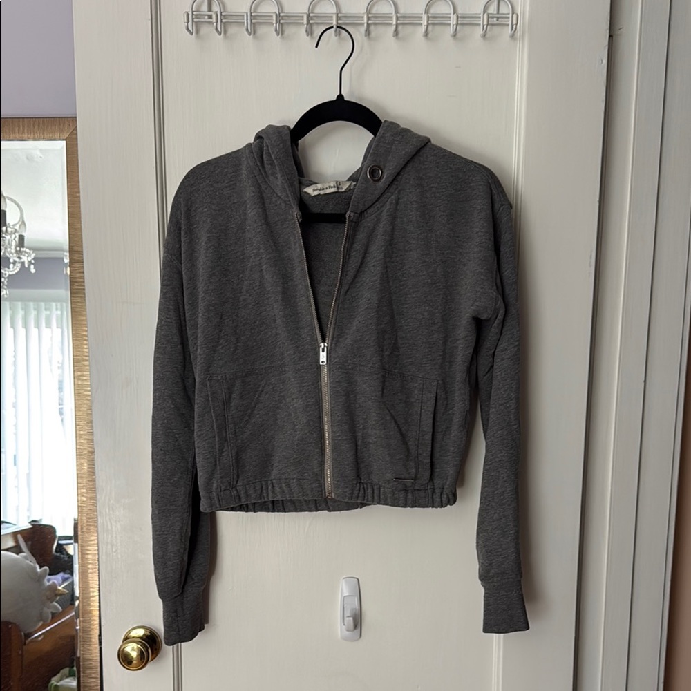Abercrombie & Fitch Cropped Zip-Up Hoodie - Dark Gray
